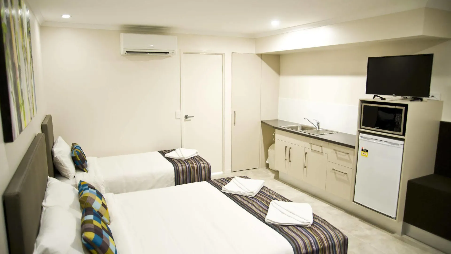 ****  Roma Central Motel Australia