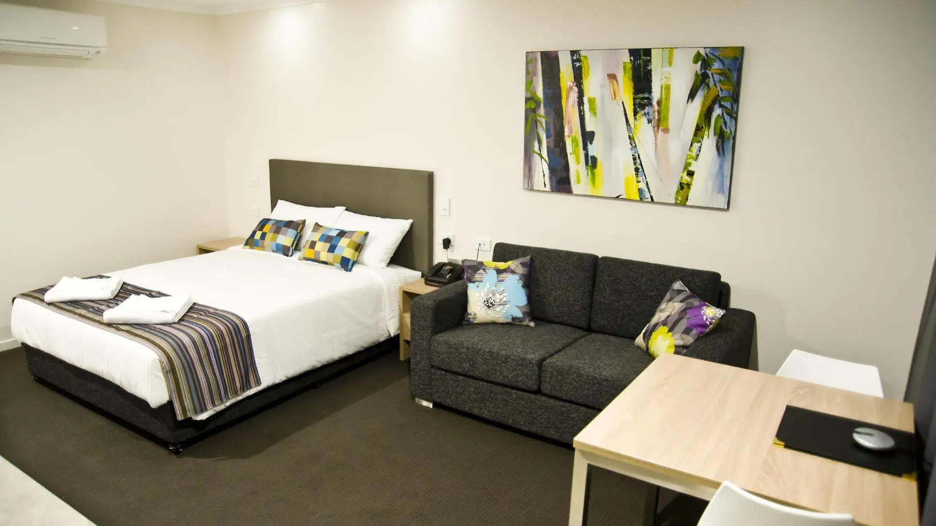 Roma Central Motel