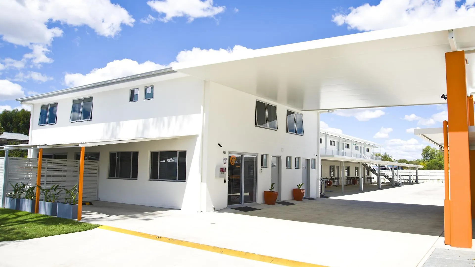 Roma Central Motel 4*,